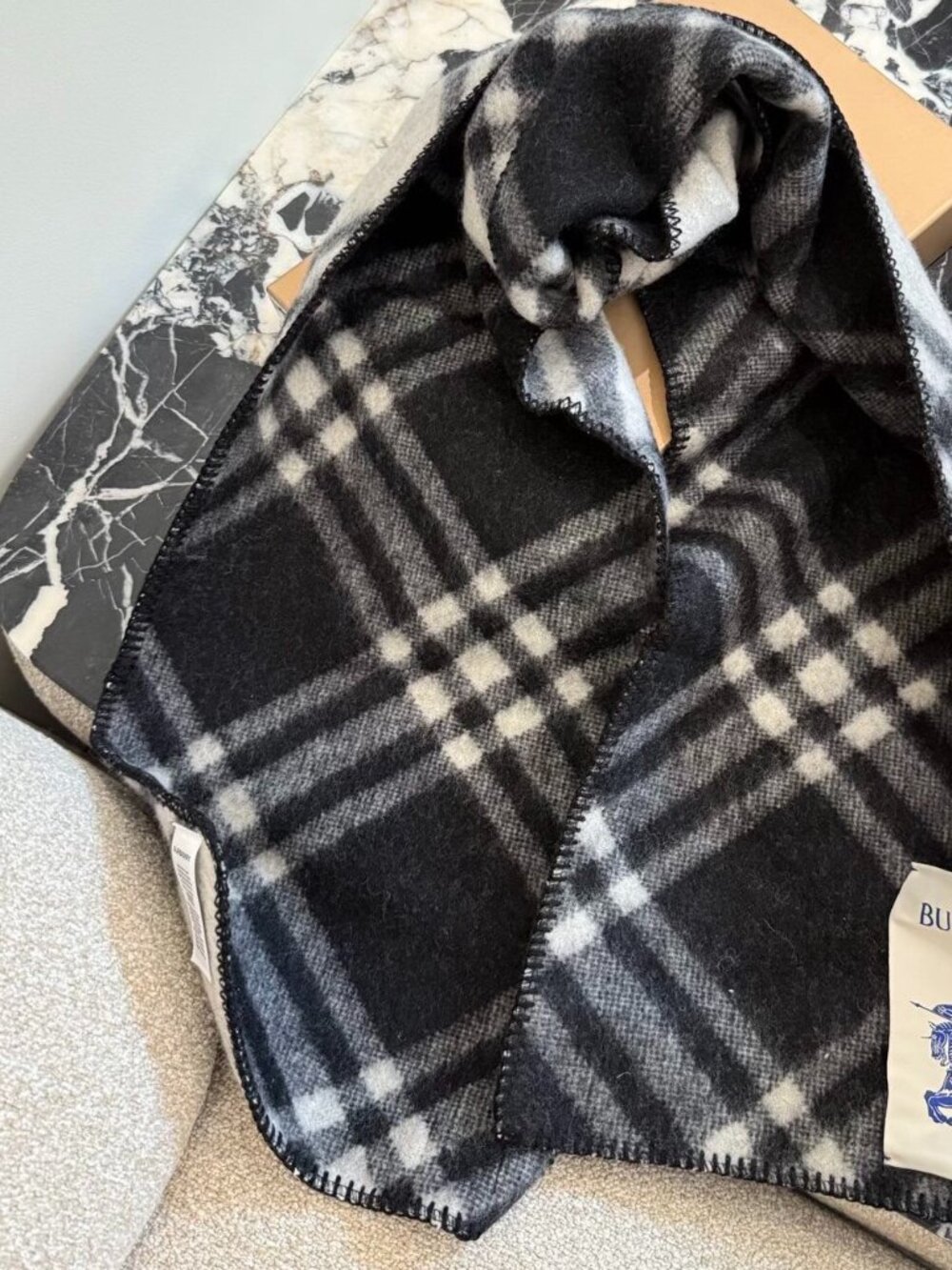 Burberry Black Check Wool Scarf Classic Nova Check Unisex Soft | MSRP $645